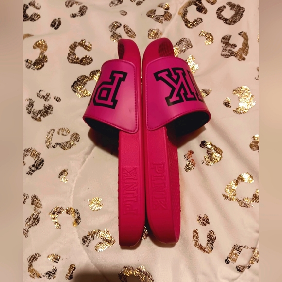 Victoria Secret Pink Slides - Picture 4 of 6